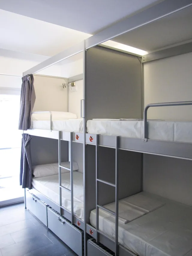 سكن مشترك بأربعة أسرّة للنساء، Hostel St Christophers Inn Barcelona 2/5