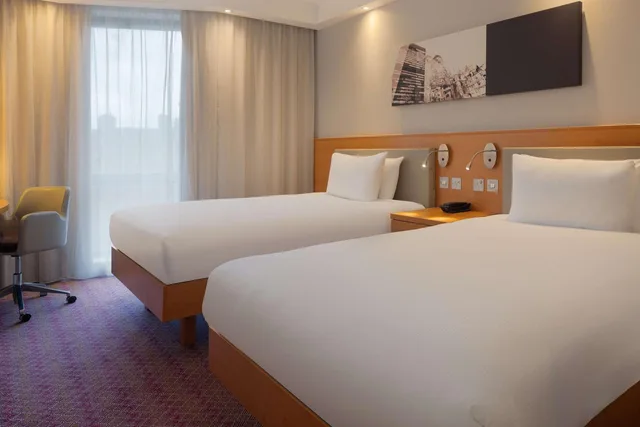 غرفة بسرير فردي، Hampton by Hilton London Waterloo Hotel 1/7