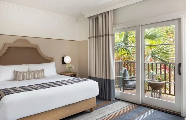 Estate, Suite, King Bed, Estancia La Jolla Hotel And Spa 5/10