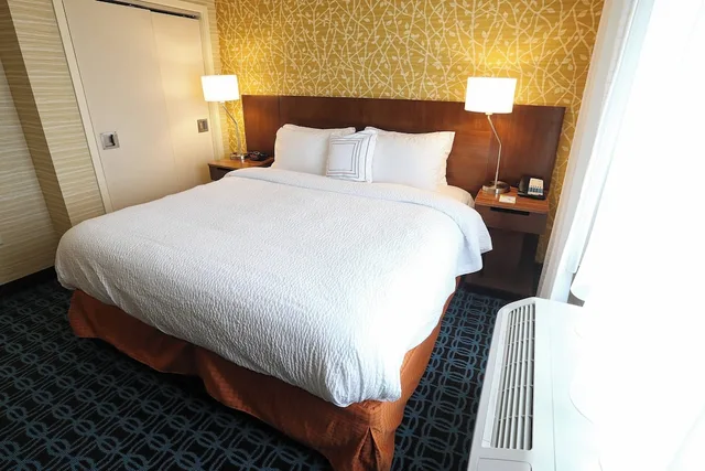 جناح بسرير كينج بغرفة نوم واحدة مع أريكة لذوي الإعاقة، Fairfield Inn Suites By Marriott Madison Verona 1/1