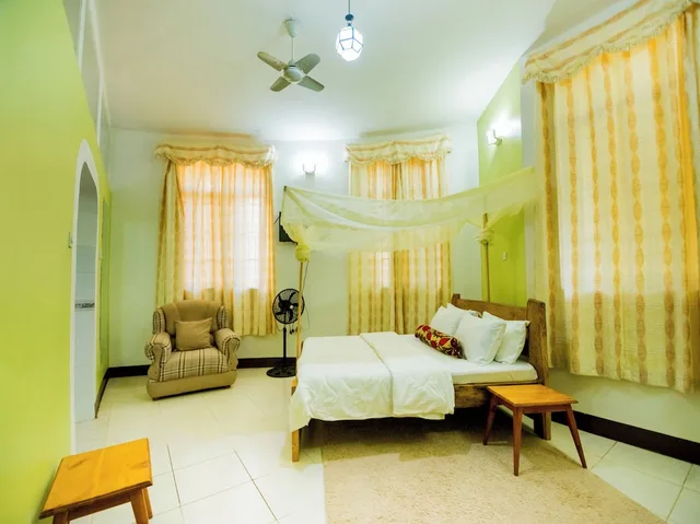 غرفة مفردة بسرير كينج، Mama Thea Homes - Hostel 1/2