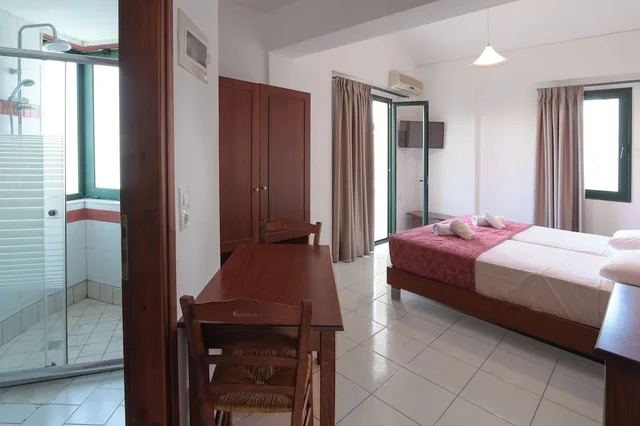 استوديو سوبيريور بسريرين منفصلين بإطلالة على المسبح، Ariadni Palace 5/8