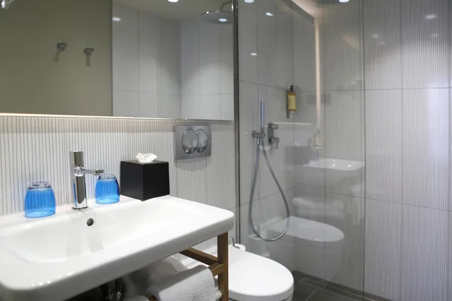 غرفة ديلوكس بسرير كوين بشرفة، Best Western Plus Hotel La Joliette 5/7