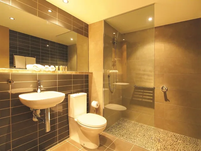 Oaks Redcliffe Mon Komo Suites, North Lakes, Narangba 32/77