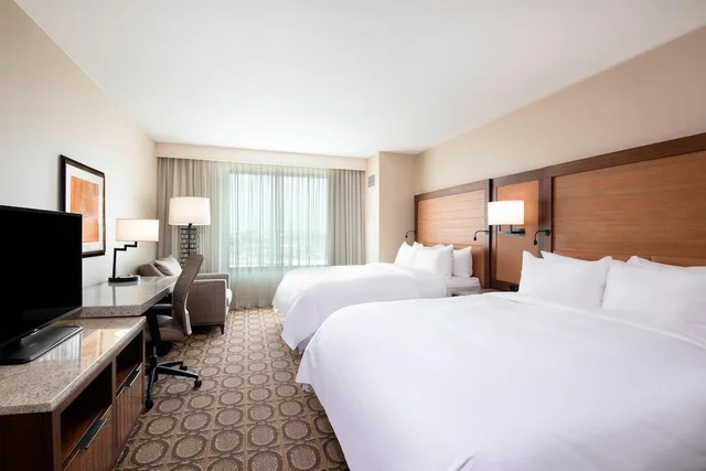 Room, 2 Queen Beds, Mountain View, Denver Marriott Westminster 1/6
