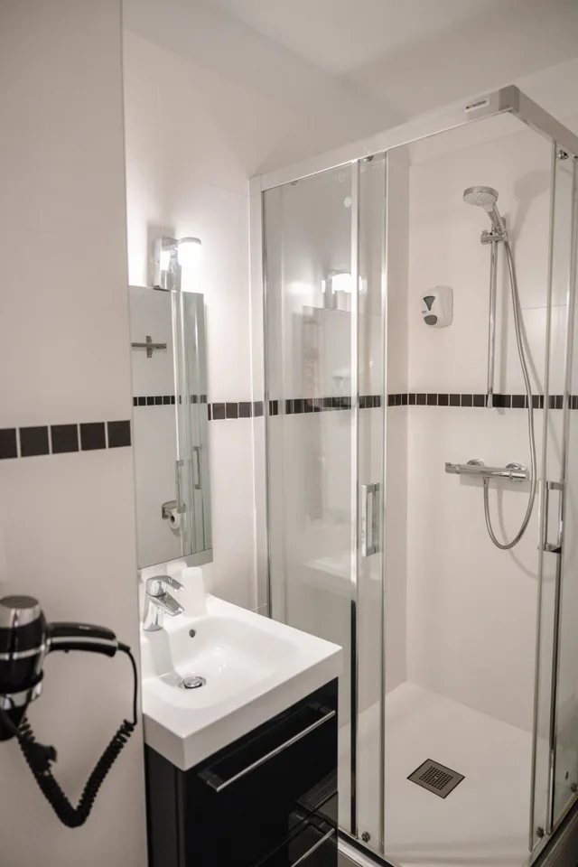 غرفة صغيرة مزدوجة، Hotel des Arts 3/6