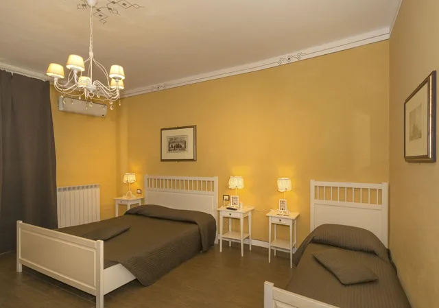 غرفة ثلاثية بحمام خاص، Hotel Pisa Tower 2/5