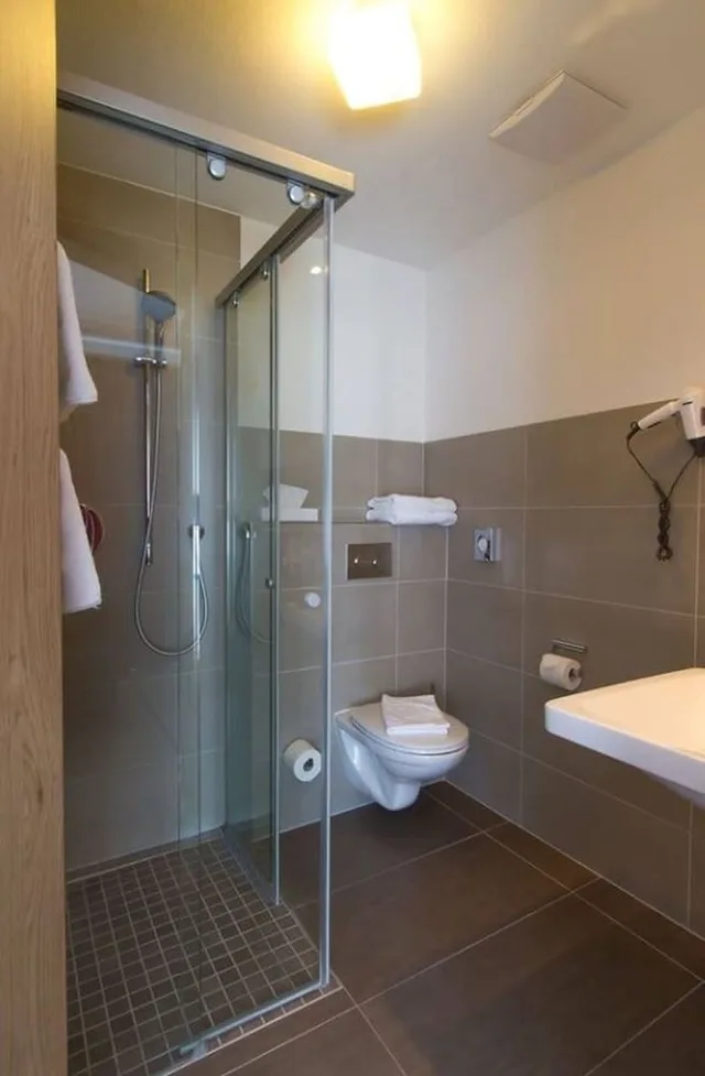 غرفة قياسية بسرير كوين، HOTEL LINDLEINSMUHLE 4/4