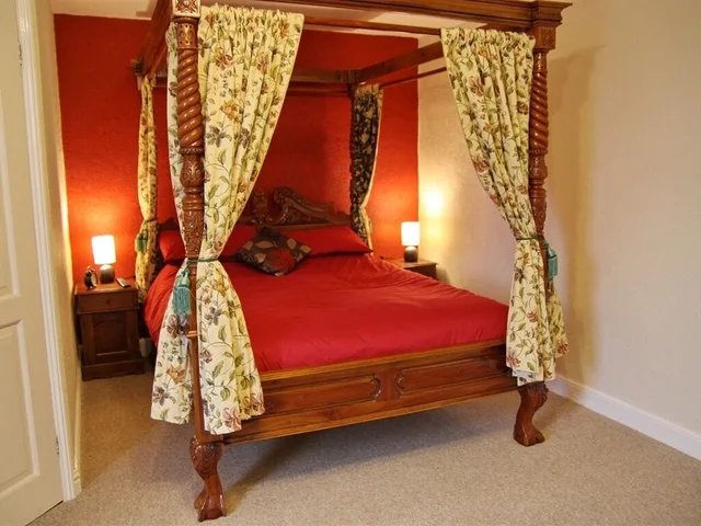 Room, 4 People, Queen Bed، Angel Guest House 2/2