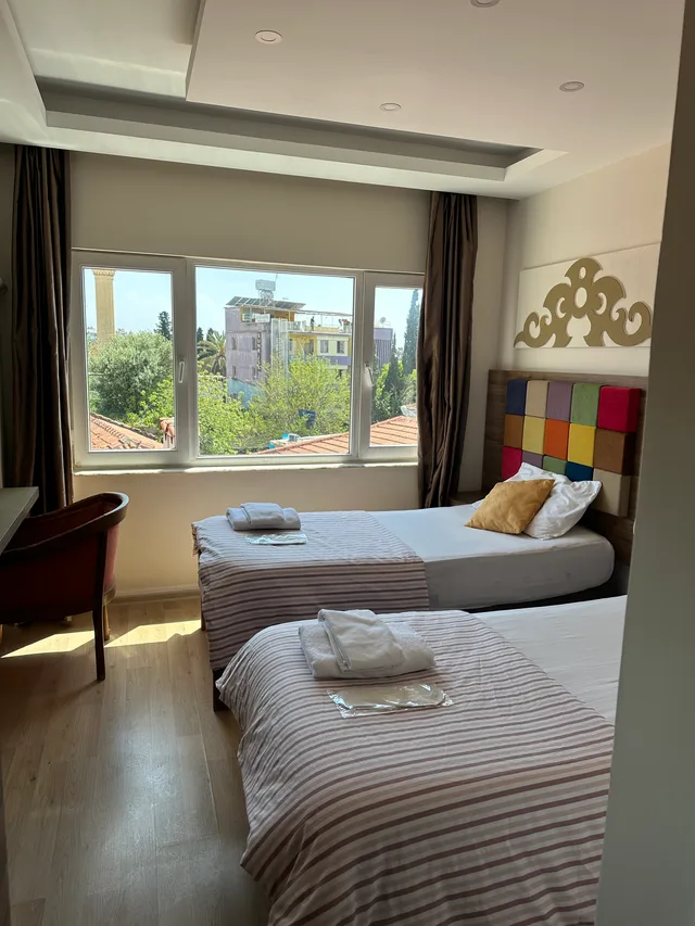Room, Twin Beds, Twenty Hotel 3/10