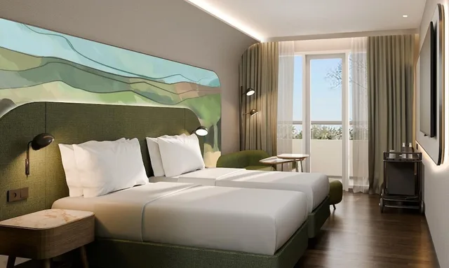 غرفة بريفيليج بسريرين منفصلين بشرفة، Mercure Garut City Center 3/4