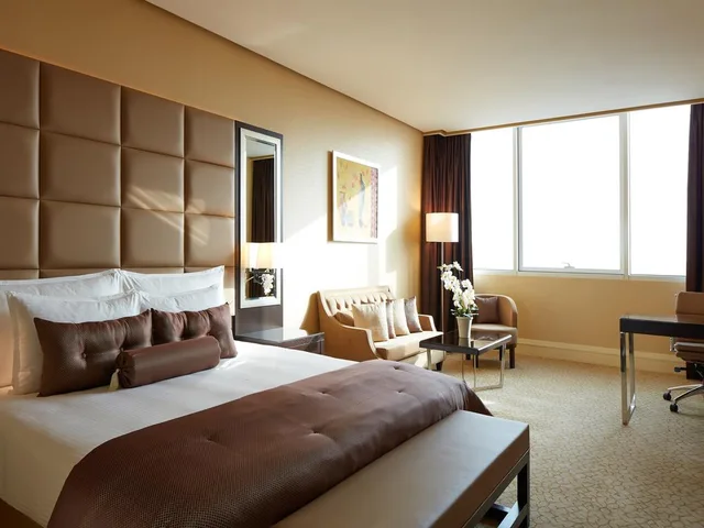 جناح كلاسيكي بسرير كوين، Millennium Hotel and Convention Centre 1/1