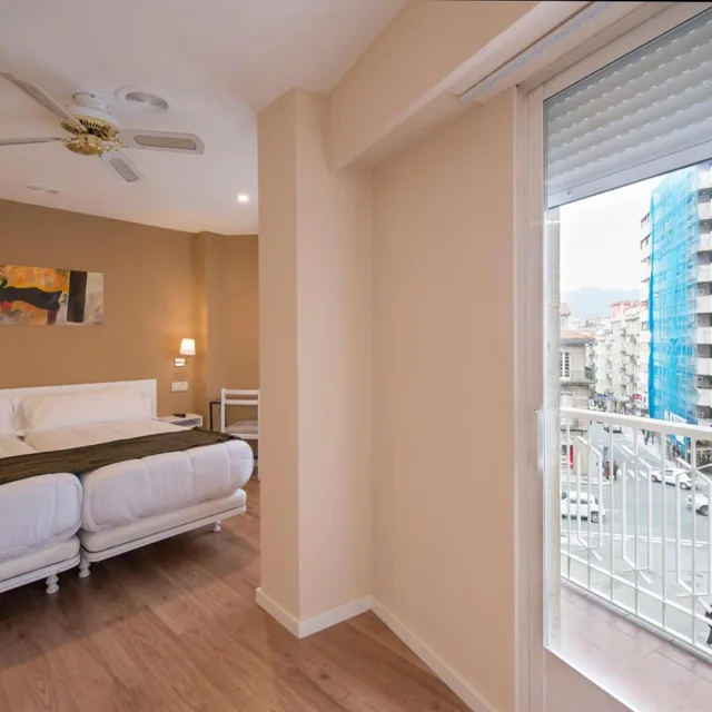 غرفة بسريرين منفصلين بشرفة، Hotel Mino 3/6