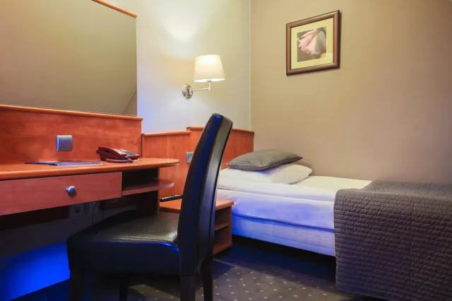 غرفة اقتصادية مفردة بسرير فردي، Galicja Hotel 1/2