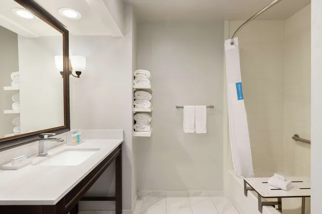 غرفة بسريرين مزدوجين لذوي الإعاقة، Hampton Inn And Suites New Orleans Conv Center 4/7