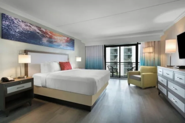 Deluxe, King Bed, Resort View، Grande Cayman Resort 1/3