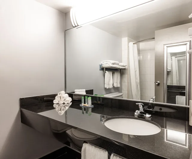 Standard, King Bed, Lelux Hotel 6/7