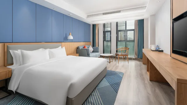 غرفة قياسية بسرير كينج، Holiday Inn Express Huangshi Cihu Lake 2/3