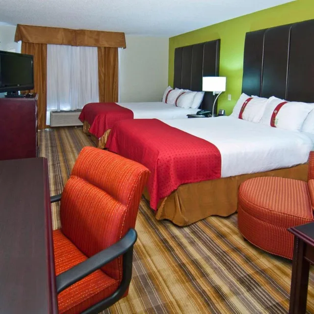 غرفة قياسية بسرير مزدوج لذوي الإعاقة، Holiday Inn Vicksburg 2/2