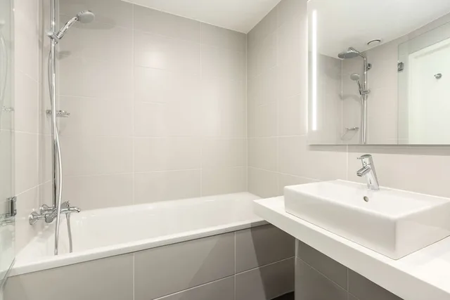Junior Suite, Double Bed, Nh City Centre Amsterdam 4/5