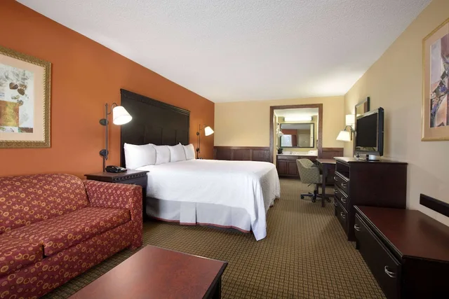 غرفة ديلوكس بسرير كينج، Days Inn By Wyndham Longview South 2/4