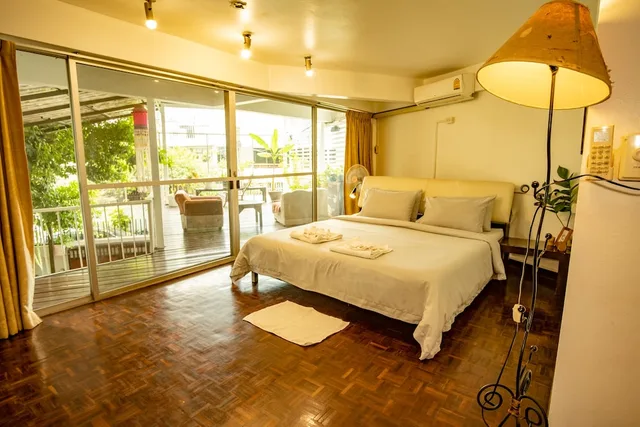 غرفة ديلوكس بسرير كينج بشرفة، Hostel 16 6/10