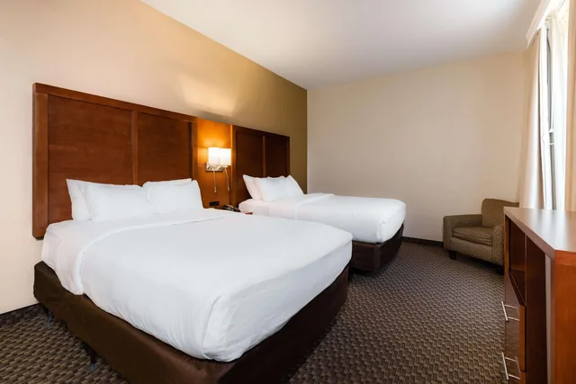 غرفة رباعية لذوي الإعاقة، Comfort Suites Troy-I75 1/1