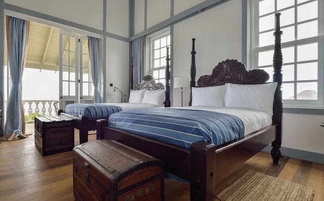 3 Bedrooms, Luxury, Villa, 2 King Beds, 2 Queen Beds, with Pool, BELLE MONT FARM 3/6