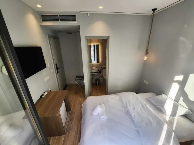غرفة قياسية بسرير مزدوج بشرفة، Urban Core Residence 5/10