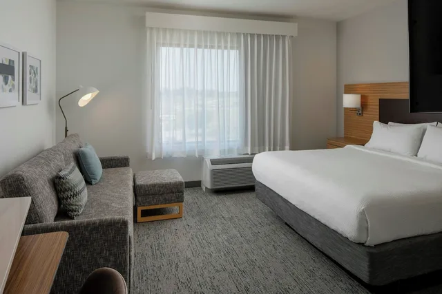 استوديو بسرير كينج مع أريكة، Towneplace Suites By Marriott Foley At Owa 1/9