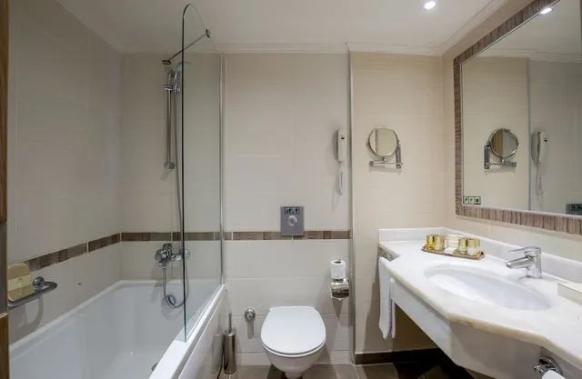 جناح جونيور، Bellis Deluxe Hotel 3/4