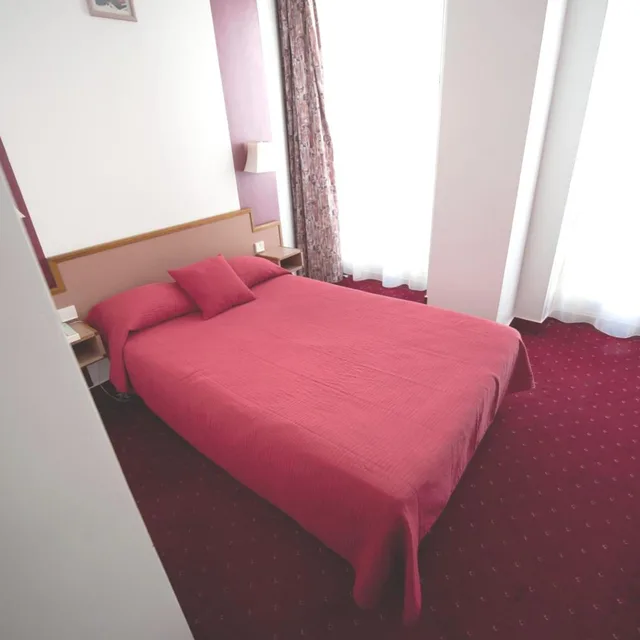 غرفة مفردة، Hôtel Royal Bergère 1/6