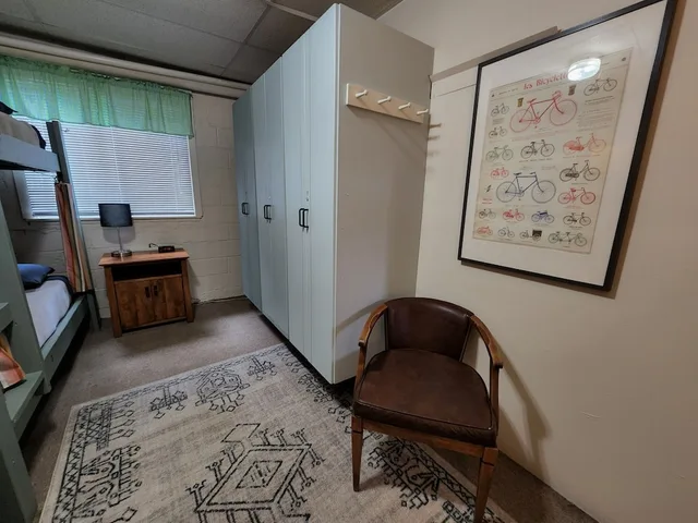 غرفة أساسية رباعية بأسرّة بطابقين بحمام مشترك، Inn the Clouds Hostel & Inn 2/2