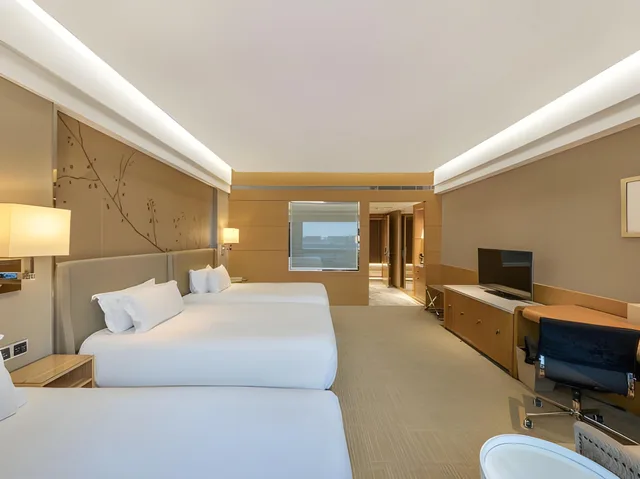 غرفة ديلوكس ثلاثية، Shanghai Hongqiao Airport Boyue Hotel - AirChina 1/2