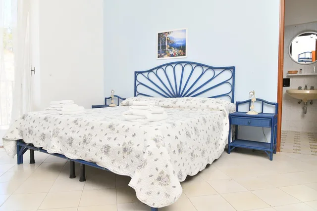 غرفة كلاسيكية بسرير مزدوج أو سريرين منفصلين بشرفة، Maremonti S Angelo View 4/4