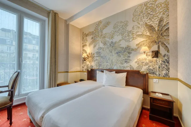 غرفة بسريرين منفصلين بإطلالة، Hotel Belfast 1/1
