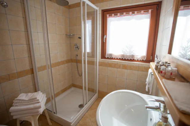 Deluxe, King Bed, La Vallee Blanche Hotel 9/10