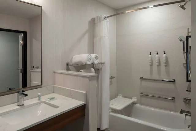 Room, 2 Queen Beds, City View, Fairfield by Marriott Inn & Suites Surprise Prasada 3/3