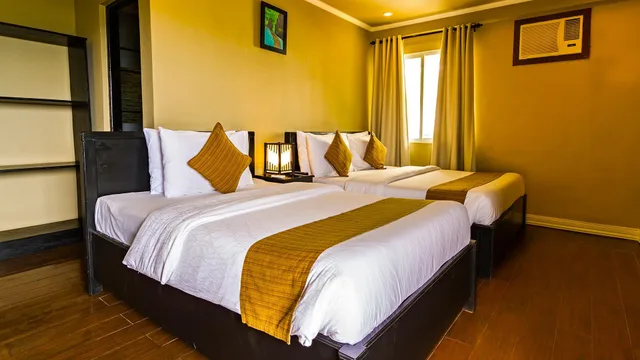 غرفة ديلوكس ثلاثية بسرير كوين، Vela Terraces Hotel 2/2