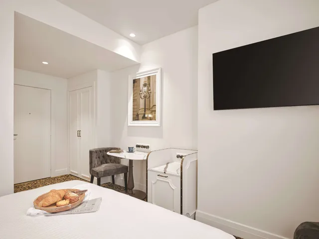 Business, Queen Bed, Yarra View، Rendezvous Hotel Melbourne 3/4