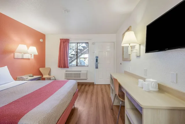 غرفة ديلوكس بسرير كوين، Motel6 Fairfield, CA - North 1/9