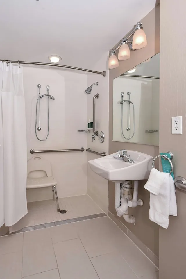 جناح بسرير كينج بغرفة نوم واحدة مع أريكة، SpringHill Suites by Marriott Charlotte Ballantyne 3/5