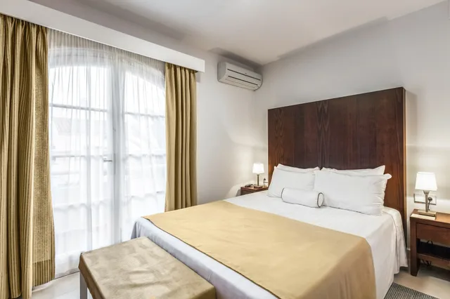 شقة بسريرين منفصلين بغرفتي نوم مع أريكة، White Sands Beach Club 1/9