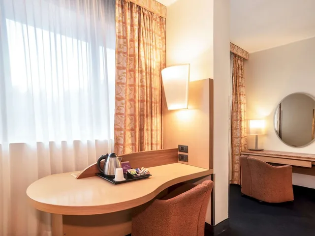 Standard, Single Bed, Accessible, Mercure Roma West 5/5