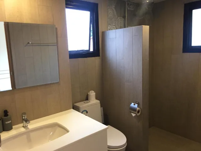 غرفة ديلوكس بشرفة، At Aonang Guesthouse 8/8