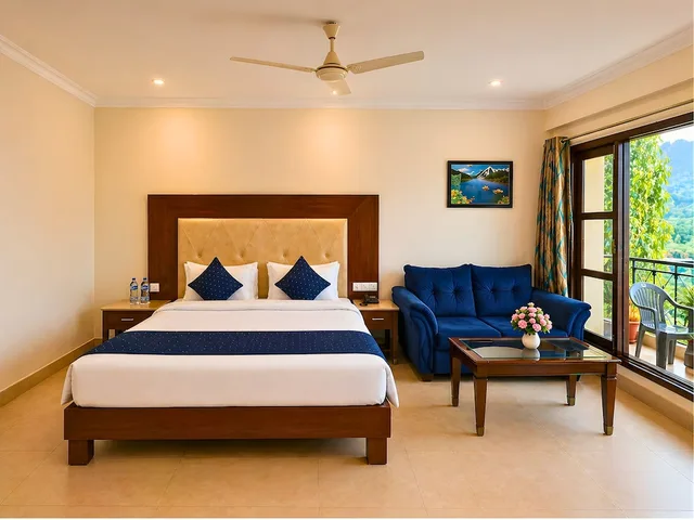 غرفة فاخرة، Riverside Resort 1/10