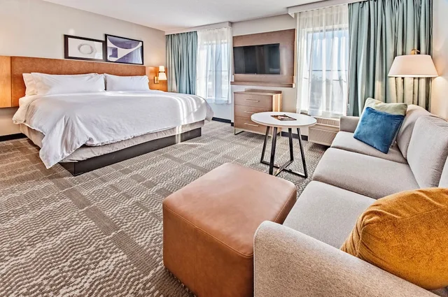 Studio, Suite, King Bed, Kitchen, Staybridge Suites Cedar Rapids North 1/1