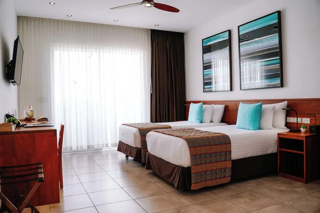 غرفة سوبيريور بسريرين منفصلين بشرفة، Cucuve Suites 5/10