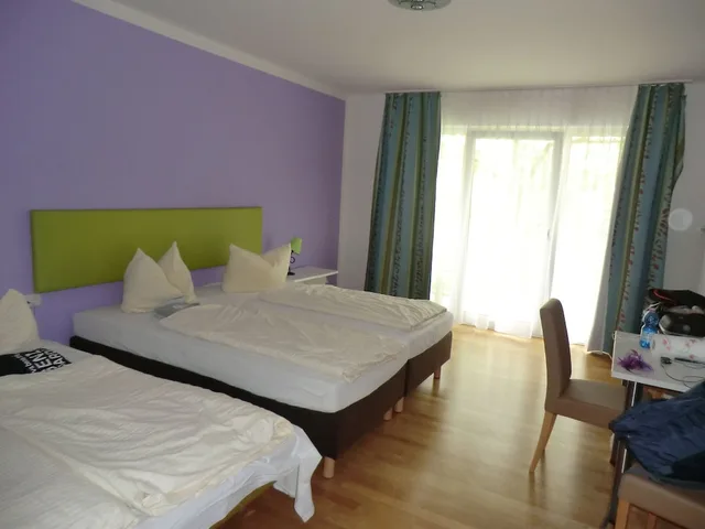 Family, 4 Beds, Hotel Pension Haydn 2/3