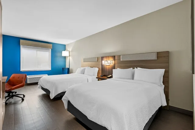 غرفة قياسية بسرير كوين، Holiday Inn Express Hotel Suites Ogden 3/9